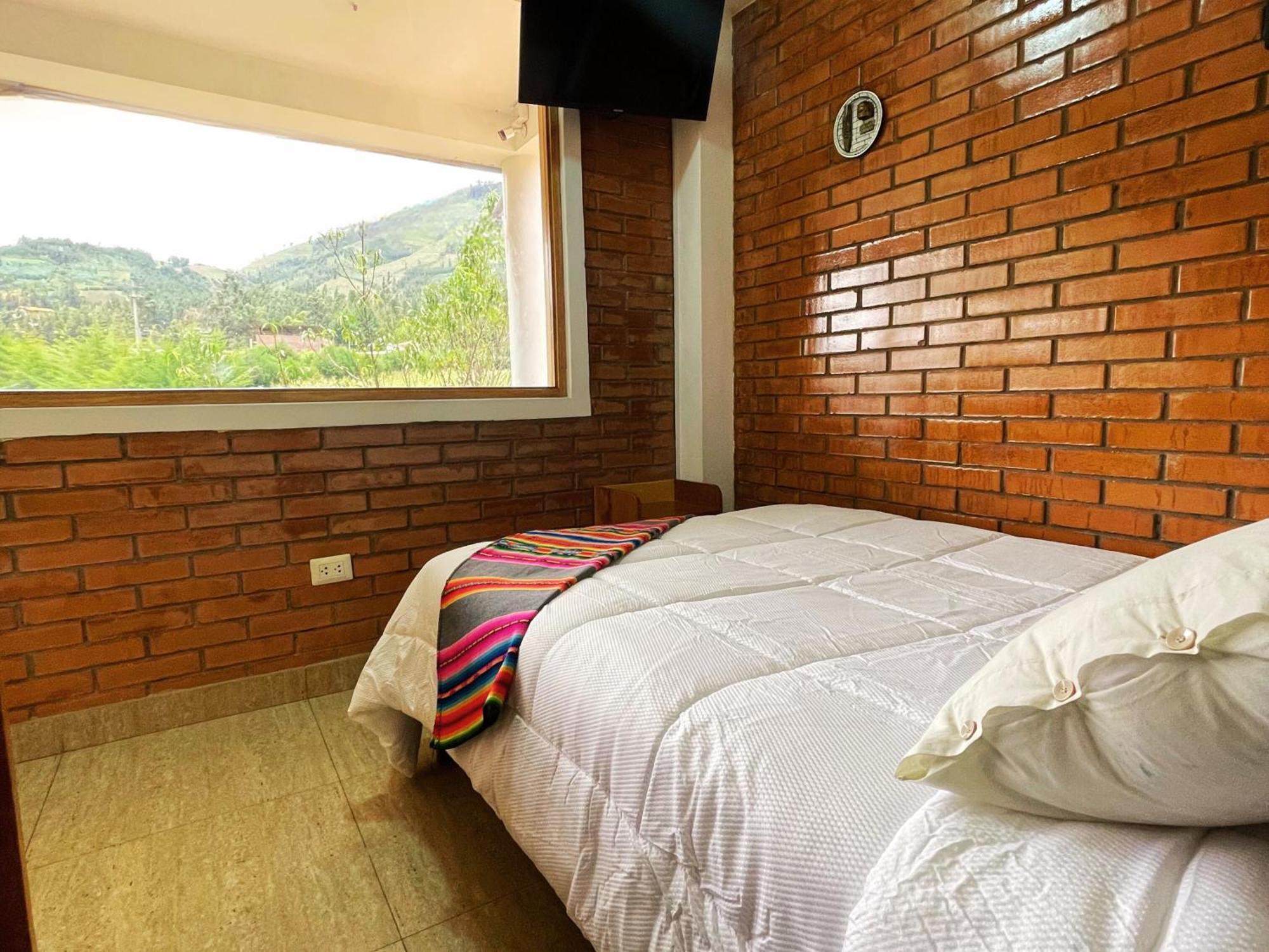 Carhuaz Runaway Eco Hotel מראה חיצוני תמונה