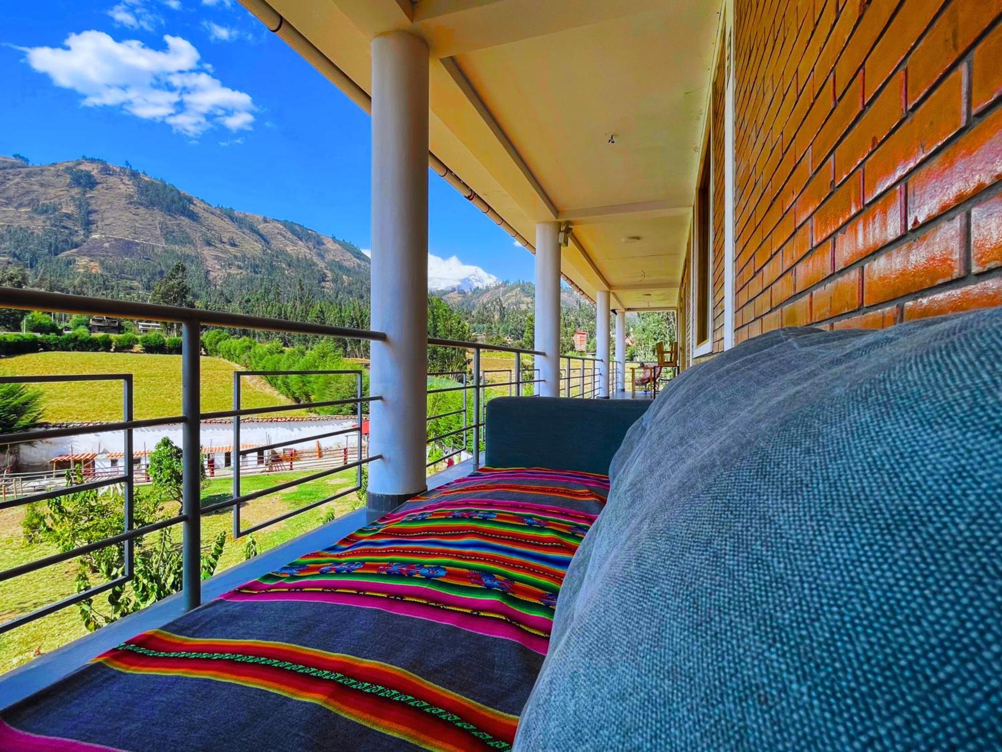 Carhuaz Runaway Eco Hotel מראה חיצוני תמונה